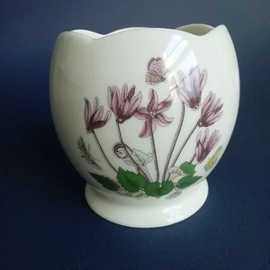 Portmeirion Botanic Garden Votive Candle Holder Cyclamen With Candle - Picture 1 of 6