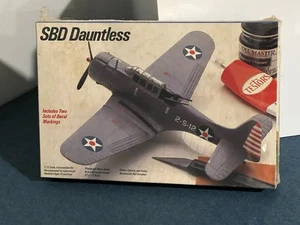 Testors Douglas SBD Dauntless 1/72 Scale Sealed Model Kit Airplane 693 - Picture 1 of 7