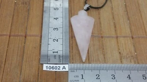Pendentif fleche 45 mm en QUARTZ ROSE + cordon reglable lithotherapie reiki - Imagen 1 de 2