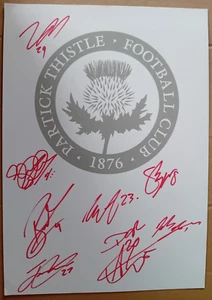 ORIGINAL AUTOGRAPHED WHITE CARD PATRICK THISTLE Signed by 9 players - Bild 1 von 1