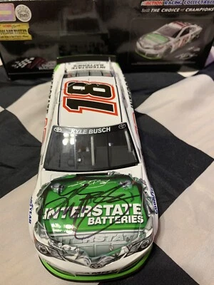 2014 Kyle Busch autografado #18 baterias interestaduais 1/24 - Imagem 1 de 4