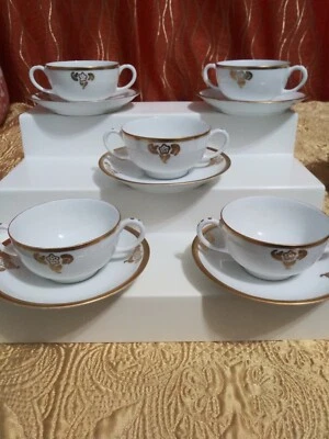 Lote de 5. Juegos de tazas y platillos de té J P L Francia. Tazas de dos asas. Usado  Foto 1 de 4