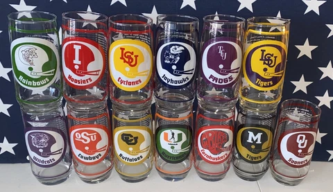 (13) Vintage Sam’s College Football Collector Series Glass 70's Cover
