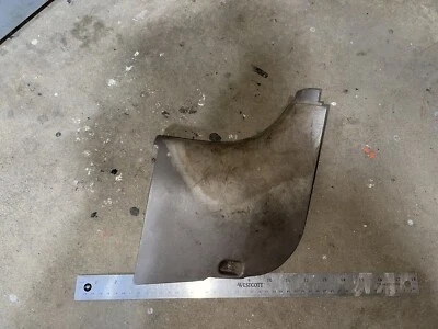 Tapicería de capó derecho Toyota Echo 2003 OE 6211152020 Foto 1 de 3