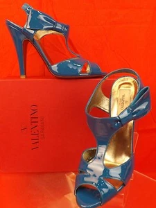 NWD VALENTINO GARAVANI BLUE PATENT LEATHER BOW SANDALS LEFT 37 RIGHT 37.5 $695 - Picture 1 of 12