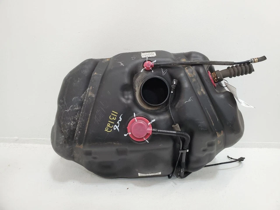 2003-2007 HONDA ACCORD Fuel Tank VIN M 5th Digit US Market 17 Gallon 7168883     Foto 1 de 4