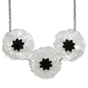 ERSTWILDER MOHNFELD HALSKETTE WEISS ACRYLHARZ BLUME NEU IM KARTON NEU MIT ETIKETT - Bild 1 von 3