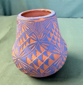 Native American-Acoma Red Clay Pottery & Blue Color, Signed 4” tall - Picture 1 of 6