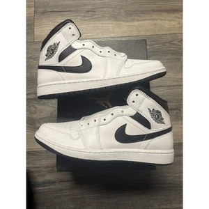 Nike Air Jordan 1 Mid Reverse Panda White Black - Men Sizes DQ8426-132 10.5 New - Picture 1 of 7