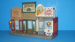 2005 Hallmark HALLOWEEN Deadwood Street Shops HAUNTINGTON Collection Light Sound - Picture 1 of 12