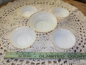 Anchor Hocking Gold Rim Swirl Fruit Bowls Set Of 5 - Picture 1 of 10
