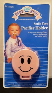 Pacifer Holder Smiley Face by Baby King since 1946 New In Package - Picture 1 of 8