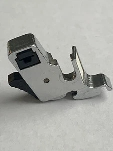 Nähmaschine niedriger Schaft Snap-On Adapter mit Steppführung Halter für viele Fabrikate - Bild 1 von 2