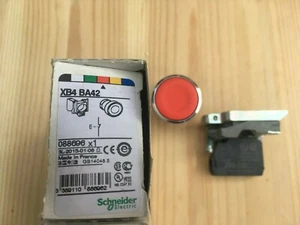 Schneider XB4 BA45 Push Button, new in box  - Picture 1 of 2