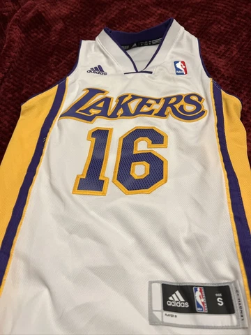 Los Angeles Lakers PAU GASOL Boy S adidas GREAT CONDITION white jersey 2009-2010 Cover