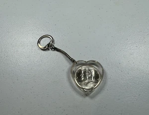 1964   Kennedy US Silver Half Dollar,  in COOL LUCITE KEY CHAIN,  SUPERB ITEM!!! - Picture 1 of 8