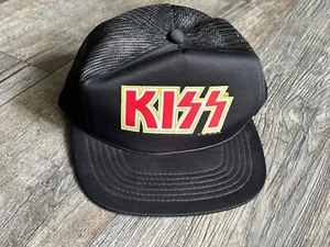 Kiss Mütze Trucker Cap rot gelb Logo UNGETRAGEN 1989 Hot In The Shade Vintage Kiss - Bild 1 von 5