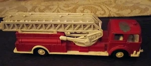 Camión de bomberos Tootsie Toy 1970 fundido a presión  - Imagen 1 de 5