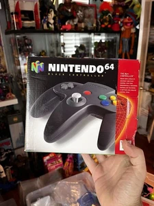 Schwarzer Controller (Nintendo 64 | N64) NUR ORIGINALVERPACKUNG - Bild 1 von 6