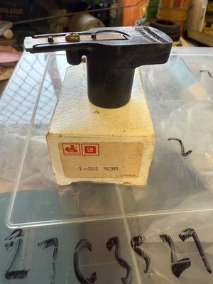 NOS GENUINE BOSCH IGNITION ROTOR BUTTON FOR V8 HOLDEN / FORD / VALIANT GB536 - Image 1 of 4