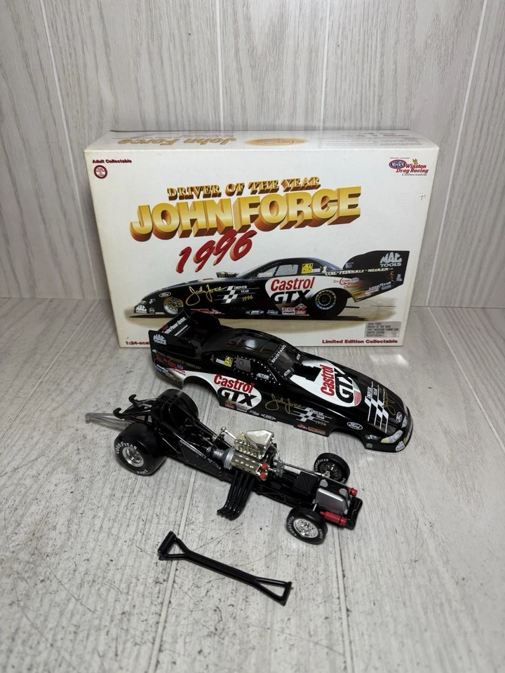 ACTION 1996 年度最佳驾驶员 约翰部队 1:24 比例 DIE-CAST NHRA — 第 1/4 张图片