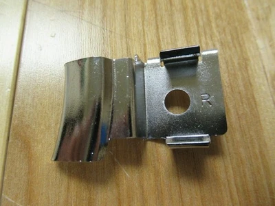 Yamaha Riva XC180 XC200 1983-1991 NOS OEM protector de piernas estancia 46T-28322-00 Foto 1 de 4