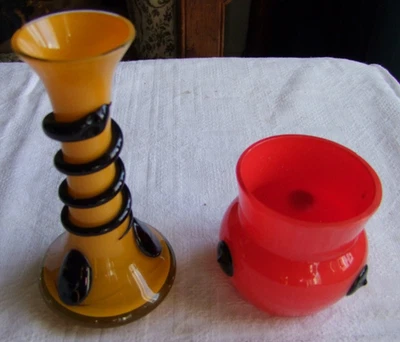 Powolny,Tango Mohnblumenvase,ca.7,5x9cm,als Zugabe 15cm gelbe Schlangenvase mit - Bild 1 von 4