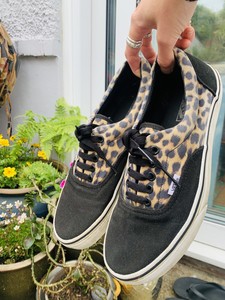 black and leopard print vans