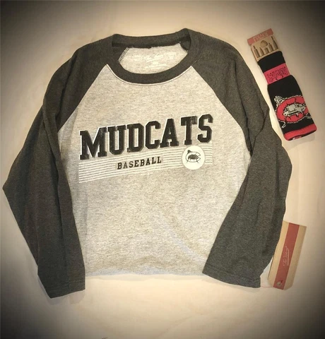 CAROLINA MUDCATS T-SHIRT VICTORY TEE SZ M, FREAKER BOTTLE SWEATER, & FREEBIE Cover