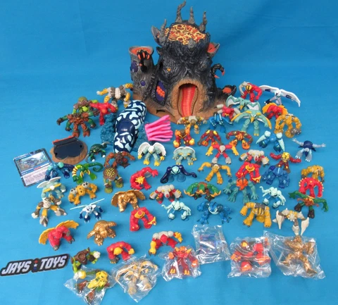 Big Lot Gormiti Toys 61 Figures & Volcano Mountain Play Set 2008 Giochi Preziosi Cover