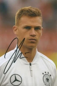 ALEMANIA Y BAVIERA MUNICH: FOTO DE ACCIÓN FIRMADA POR JOSHUA KIMMICH 6x4 + certificado de autenticidad - Imagen 1 de 1