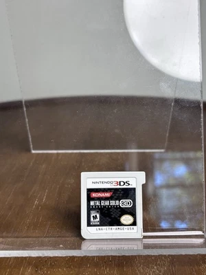 Carro Metal Gear Solid Snake Eater 3D Nintendo 3DS solo probado y funcionando Foto 1 de 4