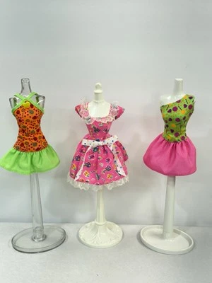 Lote de 3 piezas de ropa favorita de moda para muñecas Barbie años 90 usado en excelente estado Foto 1 de 2