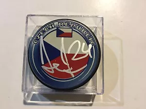 Disco de hockey Jiri Hudler firmado por el equipo de la República Checa autografiado a - Imagen 1 de 1