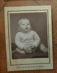 Foto des jungen Babys Wright Bros. St Helens 10.11.46 - Bild 1 von 2