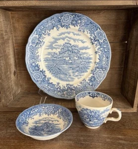 Olde Staffordshire ‘English Village’ Salem China Co Ironstone Dishes - Picture 1 of 10