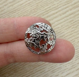 10PC Silver Leave Metal Buttons Shank Buttons For Crafts Clothes 18mm - Picture 1 of 3