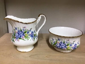 Paragon Fine Bone China Creamer & Open Sugar Bowl Made in England - Picture 1 of 1