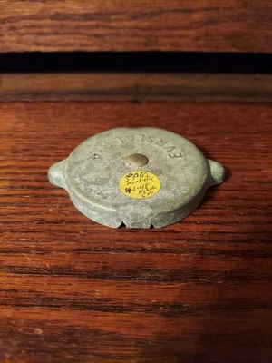 Ford Pickup 1937-42 y tapa de radiador Mercury EVRSEAL R-4 1941-48 NORS Foto 1 de 4