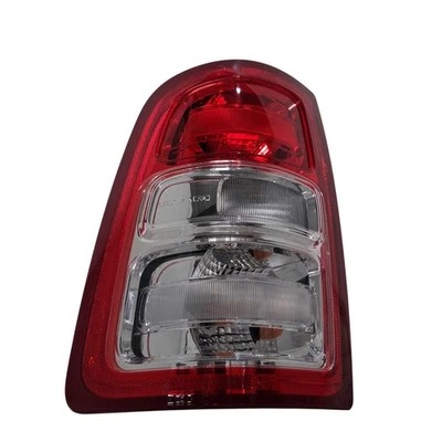 Luz trasera izquierda Dodge Ram 2500 borde rojo OEM 68361715AE lámpara incandescente 2019-23 Foto 1 de 4