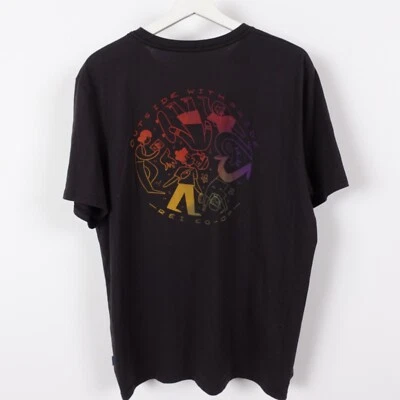 Camiseta REI Co Op Outside with Pride Unisex Talla Grande Negra Arco Iris Doble Lado Foto 1 de 4