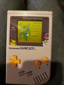 Nintendo Gameboy w/ game - Picture 1 of 3