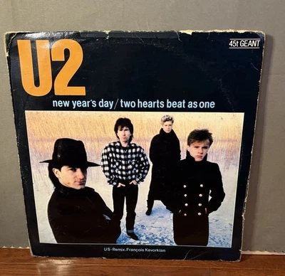 U2 New Year's Day/Two Hearts Beat as One Vinyl 12" Single Island IMPORT 45 Foto 1 de 4