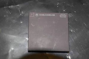 Motorola XC68LC040RC25B Socket 179 CPU 25Mhz Processor 68040 for Amiga/Macintosh - Picture 1 of 2