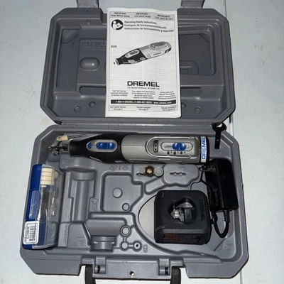 ¡Juego de herramientas rotativas inalámbricas Dremel 8220 y batería y cargador! Foto 1 de 4
