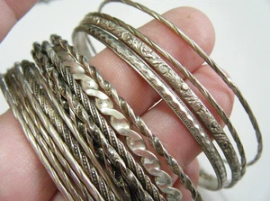 Lot of 17 Vintage Retro 70s Sterling Silver Thin Stackable Bangle Bracelets 77g - Picture 1 of 6