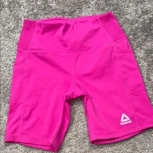 Reebok Hot Pink Gr. XS Sportshorts High Waist feuchtigkeitsableitend - Bild 1 von 3