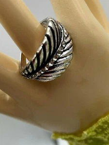 Vintage Silver Metal Leaf Design Rhinestone Diamante Ring Size P - Picture 1 of 11
