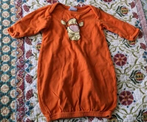 Disney Bebé Naranja Tigger Vestido de Dormir Infantil Talla 0-3 Meses - Imagen 1 de 5