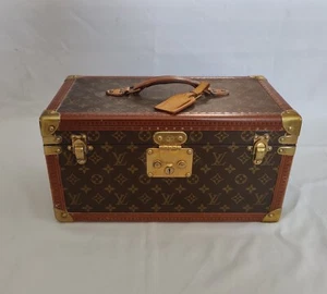 Louis Vuitton Vanity Case with Mirror - Picture 1 of 5